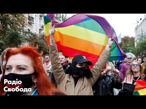 Послы, ЛГБТ-военные, белорусы и «платформа королев». Как прошел Марш Равенства в Киеве?