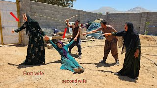 Love or Life: The second wife attacks the first wife and drives the second husband out of her