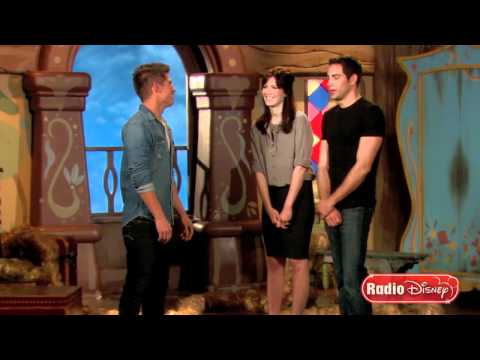 Mandy Moore and Zachary Levi Talk About Tangled on...