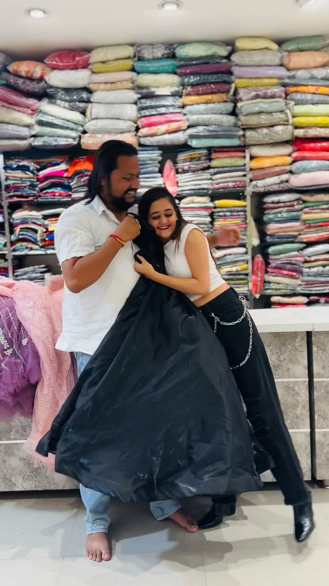 Gulabi Sadi ani lali Lal lal #bindasskavya #shorts #gulabisadi