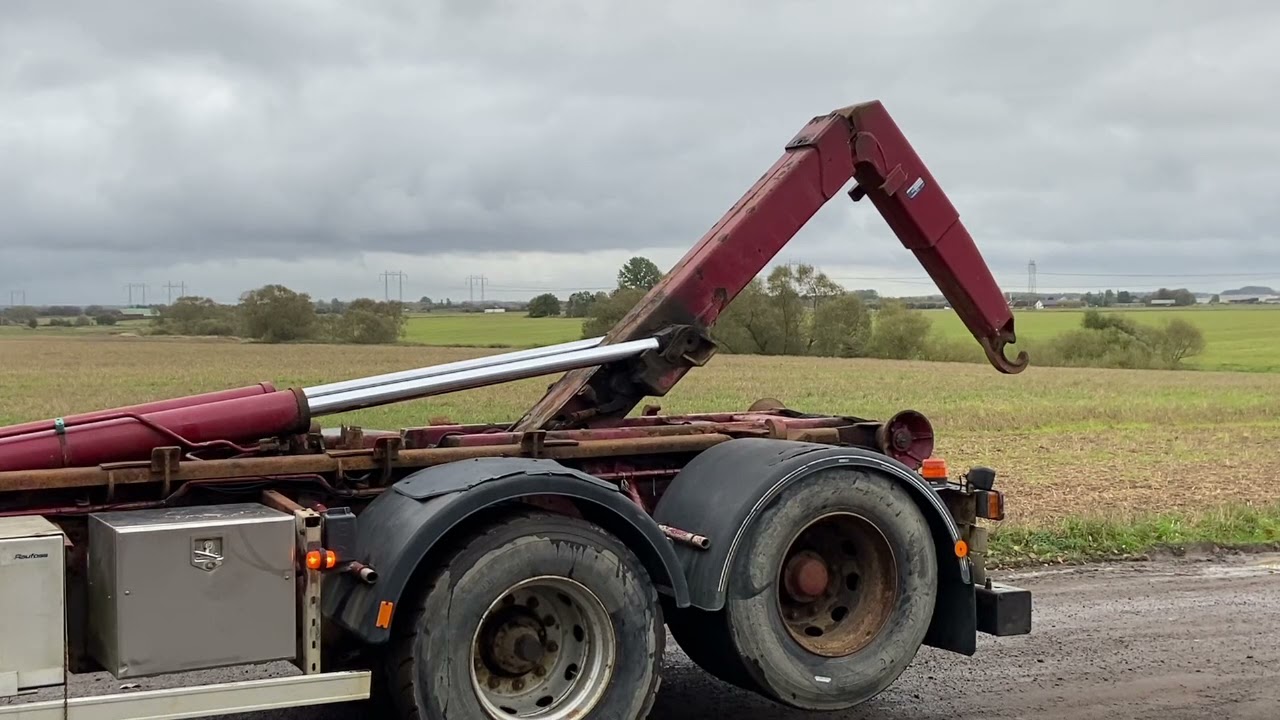 Lastväxlare/krokbil Lastväxlare/krokbil Scania R144 -98