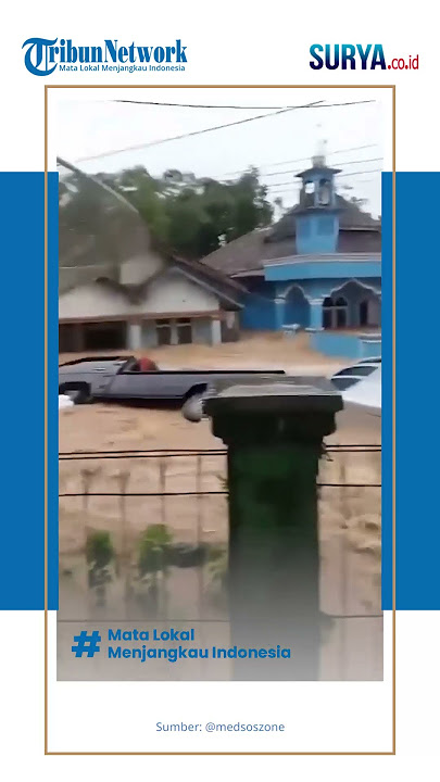 Detik-detik Sejumlah Mobil Terseret Banjir Bandang di Sukabumi