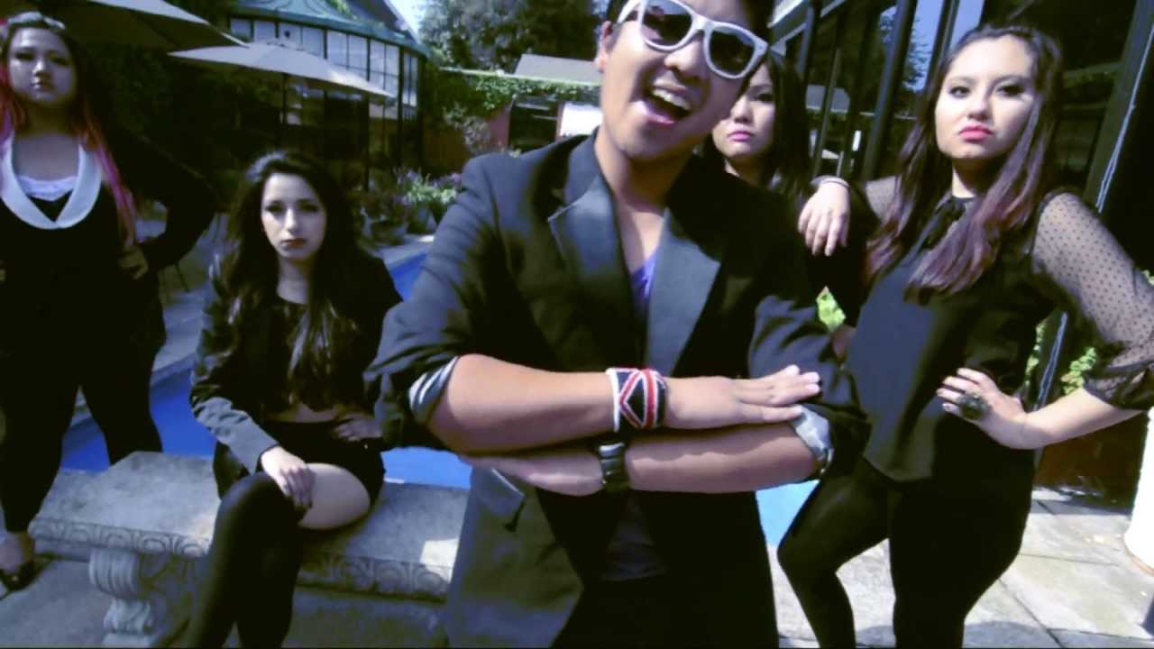 PSY GENTLEMAN MV DANCE PARODY - YouTube