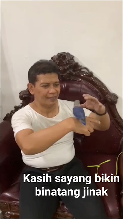 Mr. Heri Ketu' is able to communicate with his pets