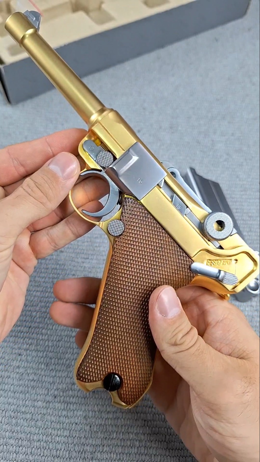 Gold Luger P08 - YouTube