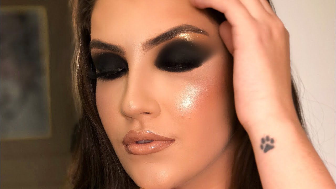 Maquiando cliente/ Smokey black/ olho preto Fácil