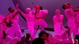 Download Lagu Ariana Grande - Be Alright (Sweetener World Tour, Vancouver) MP3 Download Lagu Ariana Grande - Be Alright (Sweetener World Tour, Vancouver) MP3