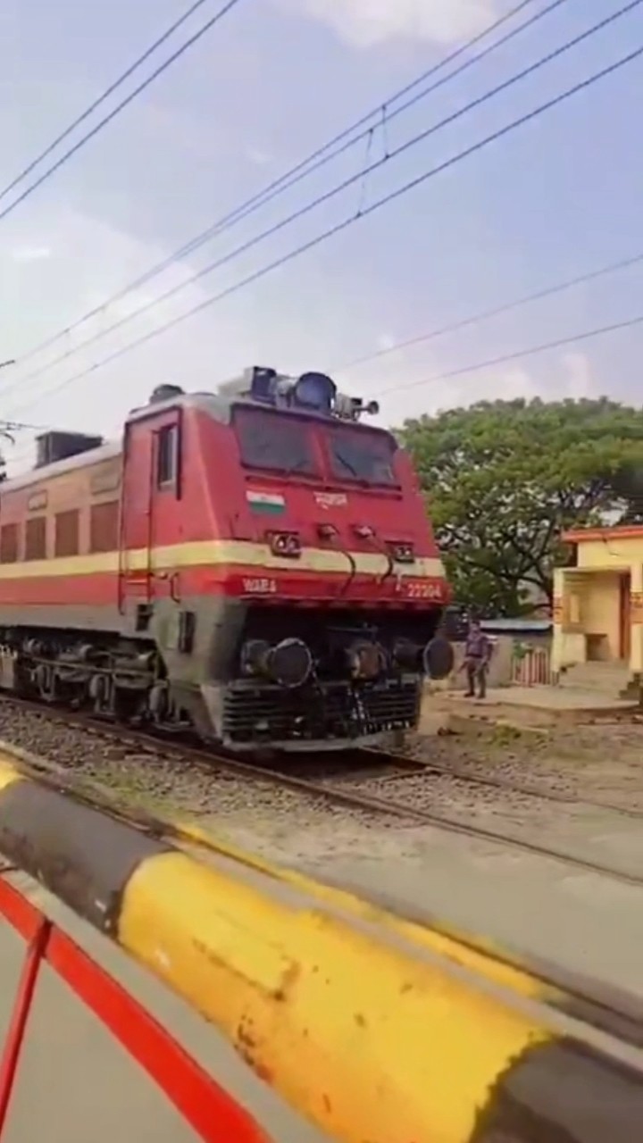 😁தமிழின் சிறப்பு - ShareChat