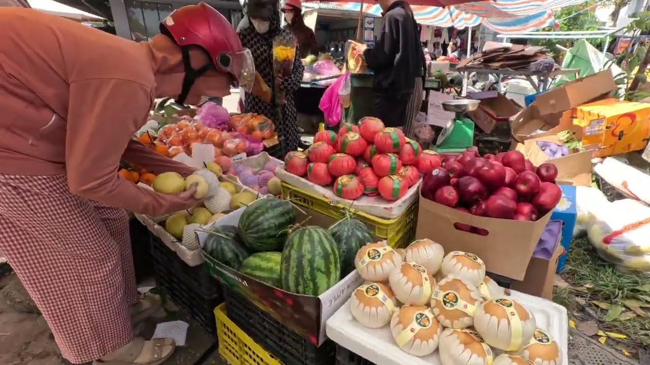 Chợ huyện 28 tháng Chạp 017578