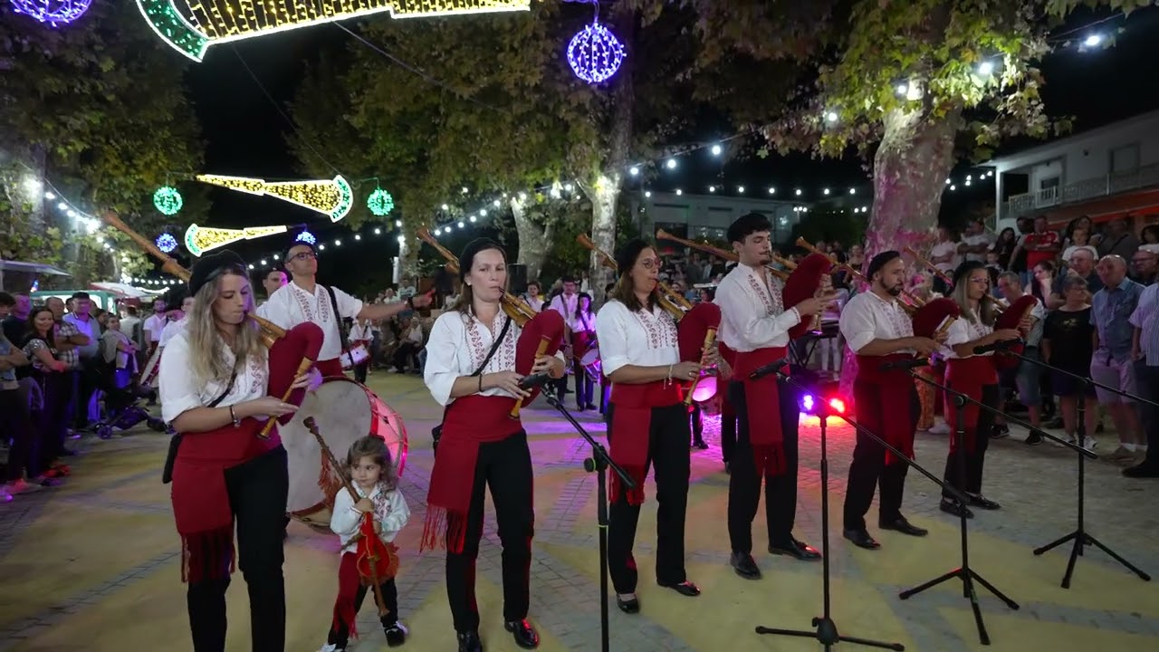 GRUPO DE BOMBOS E GAITAS DE FOLE DE POIARES - NAS  FESTAS EM HONRA A  S. ROQUE STº ANTÓNIO E S.TIAGO