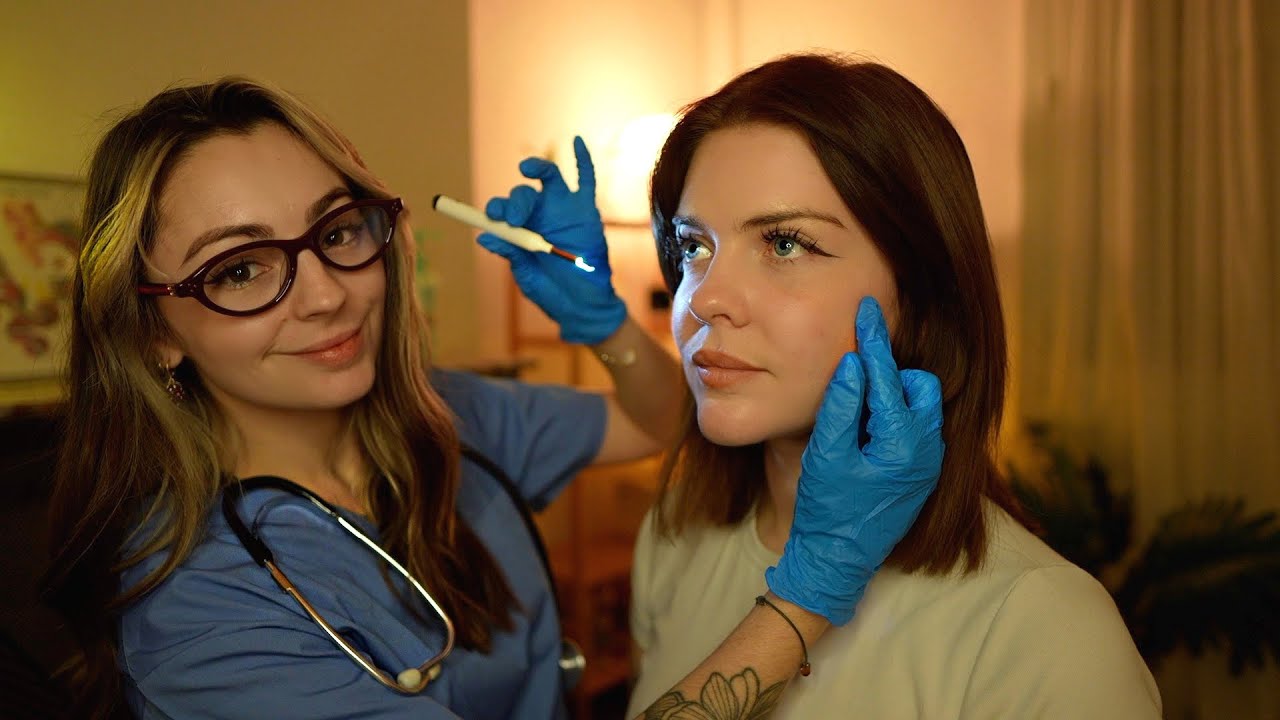 ASMR | RP Médecin du sommeil 👩🏻‍⚕️ tests, lumière, check up complet... (@RoxaneASMR)