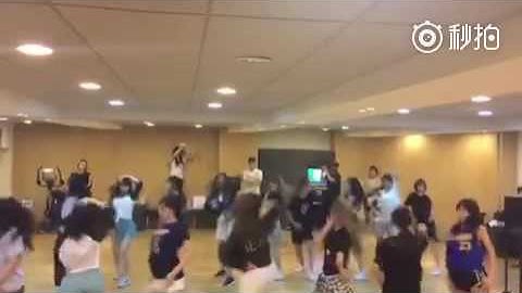 SNH48 - Little Apple & Gentleman Rehearsal