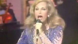 Dalida - La chanson du Mundial (live sterio 1982)