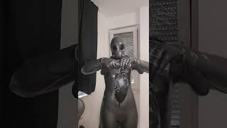 Silikon Catsuit Space Gray -Gasmaske-Atemschlauch #latex #Silikon