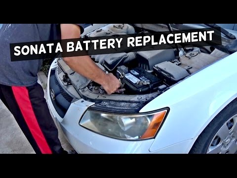 Come sostituire la batteria dell&rsquo;auto su HYUNDAI SONATA?