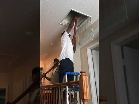 Video: Sjekk ventilasjonen. Rengjøring av ventilasjonssjakt i leiligheten