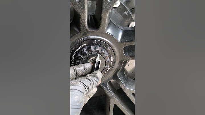 Особенности работы с CentralLock на Porsche Panamera #шиномонтаж #tyreservice #TyreGeek