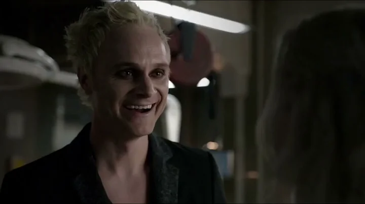 iZombie | Latino | Dos zombies en una morgue