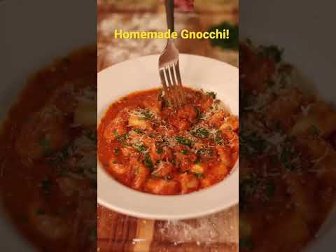 Video: Apakah adonan gnocchi harus lengket?