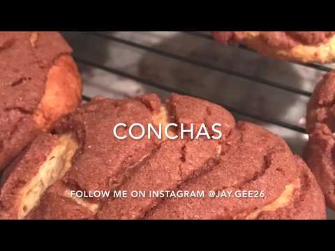 Making Conchas: a traditional sweet Mexican bread with a strudel topping