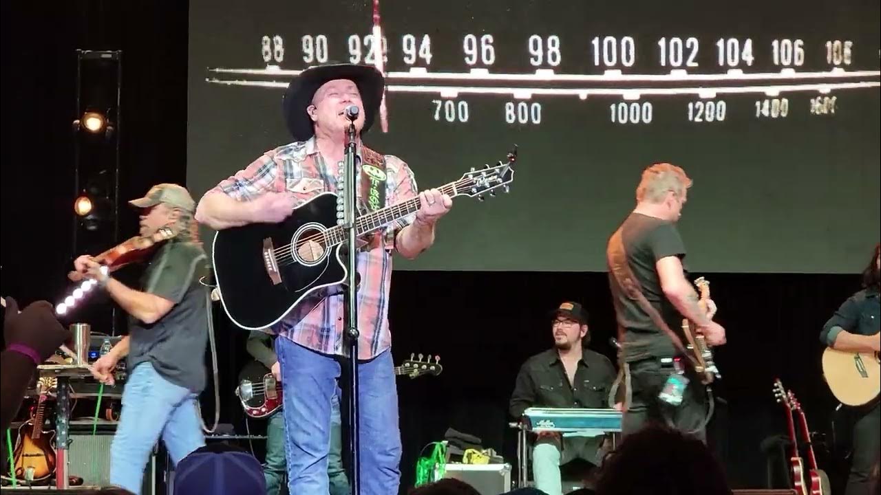 Tracy Lawrence "As any fool can see" - YouTube