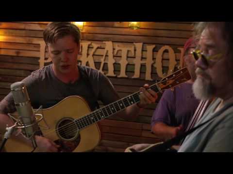 Billy Strings & Don Julin - Dealing Despair