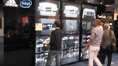 U-Touch True Multi Touch 1x4 Video Wall