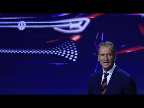 Video: VW CEO: å Bygge En Batterifabrikk For å Støtte Elbilproduksjon 'gir Mening' Nå - Electrek