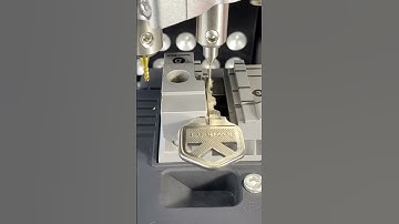 Standard key duplication by 2m2tank CNC key cutting machine