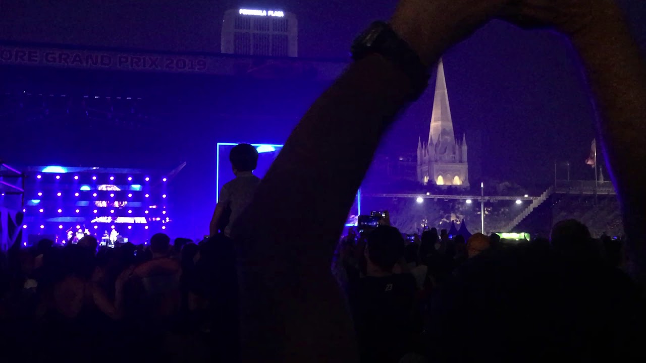 Red Hot Chili Peppers Californication Live in Singapore Padang