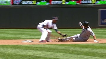 SEA@MIN: Parmelee makes a nice play to retire Morales