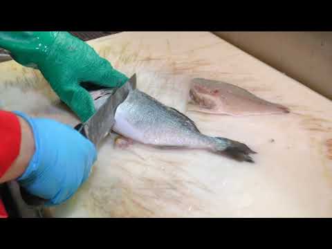 Βίντεο: Πώς να κόψετε τα ψάρια σε φιλέτα