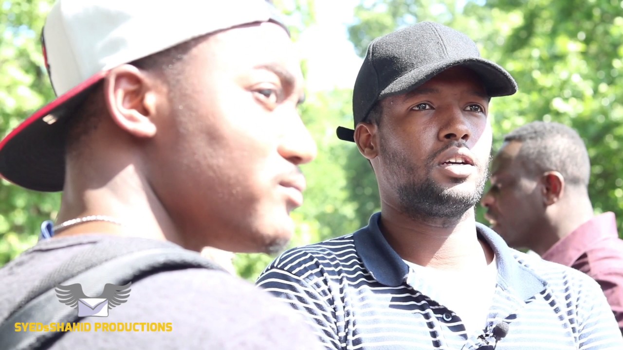 U.S MUSLIM REVERT LEAVES 2 CHRISTIAN MISSIONARIES FIGHTING - YouTube