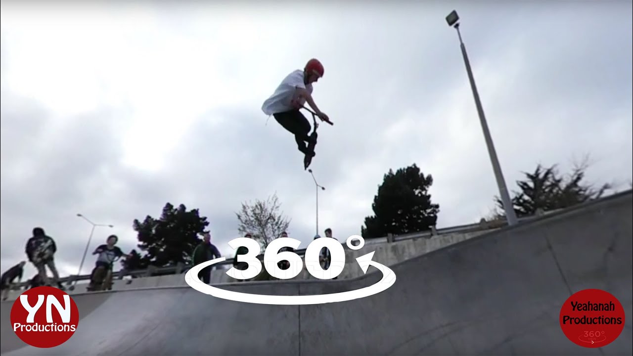 360° (VR) Scooter Tricks and Jumps - YouTube