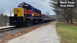Christmas Decorated Passenger Train Cuyahoga CVSR HZRX 2348 & CV 365 Dec 2021