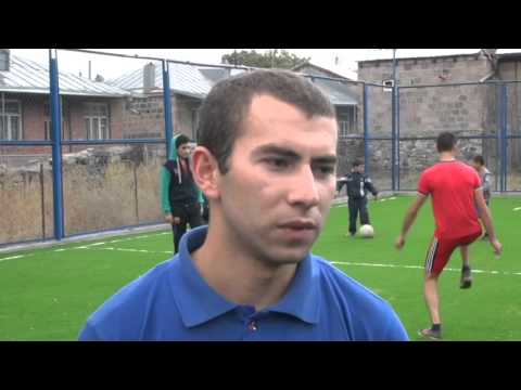 ივერიელის ქუჩაზე მინი–სტადიონი გაიხსნა