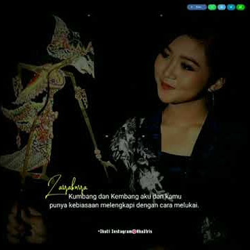 story wa sinden memegang wayang