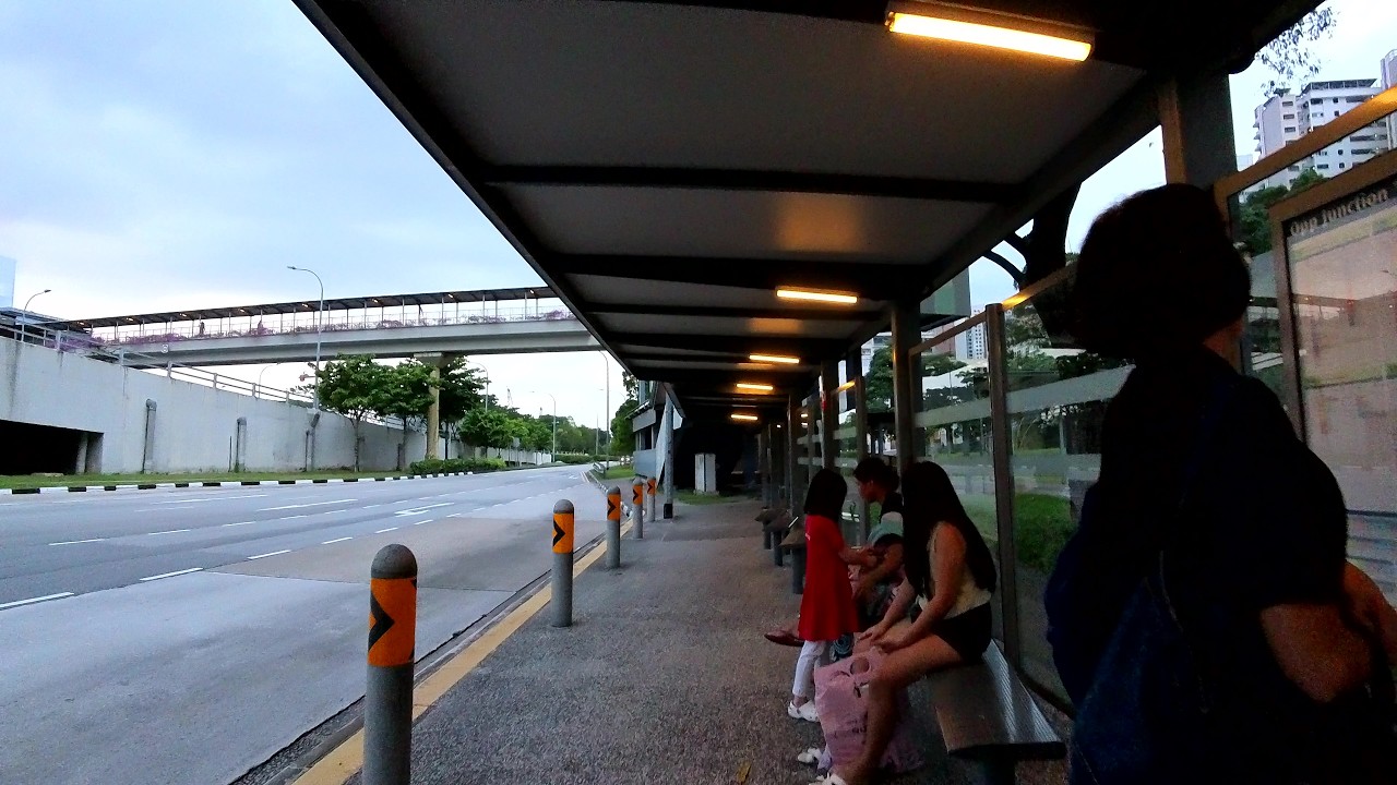 fully-sheltered-walk-from-bukit-panjang-mrt-station-dt1-to-bukit