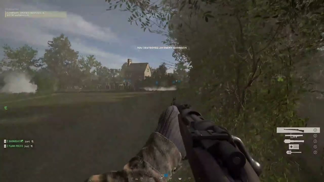 Hell Let Loose - Why You Always Run AT