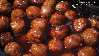 BBQ Grape Jelly Meatballs | Crockpot Grape Jelly Meatballs