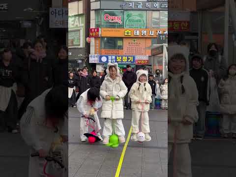 은채 <strong>소정</strong> 서엘 중 가장 마지막까지 살아남은 친구는 과연?#춤추는곰돌 #춤추는곰돌의랜덤댄스 #춤추는곰돌의타이머댄스 #afstarz #점프 #스카이콩콩 #김프로 @kimpro828