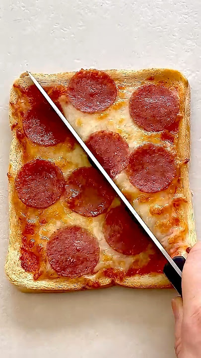 EASY Air Fryer Pepperoni Pizza Toastie 🍕🔥 #shorts  #food #easyrecipe
