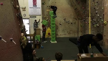 Crate stacking