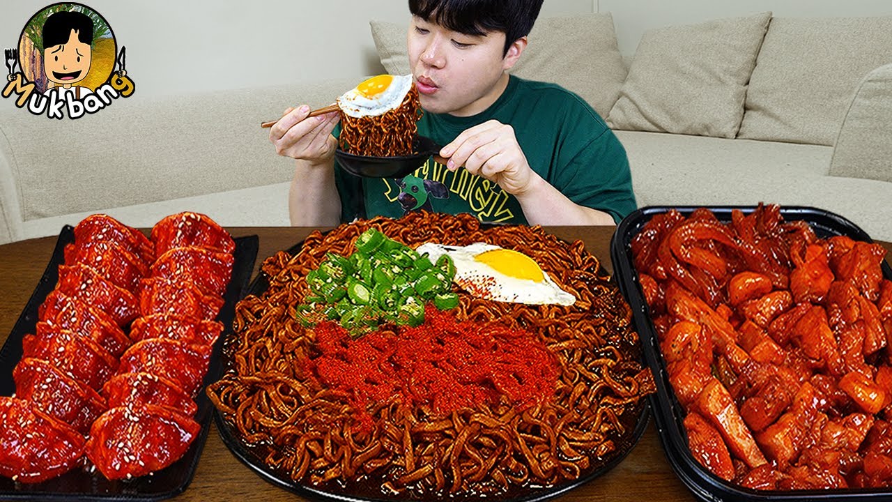 ASMR MUKBANG | Жареный цыпленок, жаренное яйцо, лапша с черной фасолью, кимчи Корейская еда