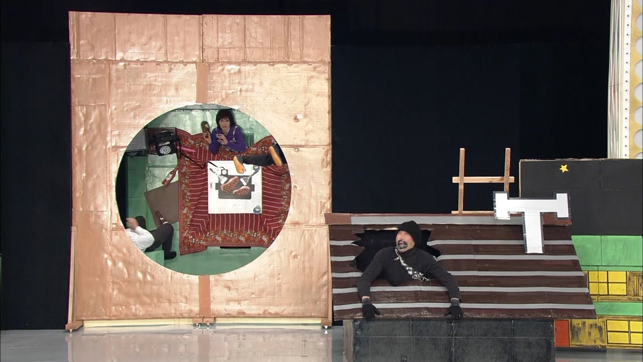 日テレ公式【仮装大賞】のぞき穴から見た風景