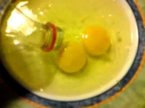 Video: 3 måder at lave en hårmaske på fra æg og olivenolie