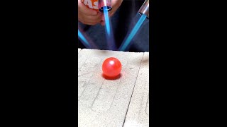 1000℃に熱した鉄球をスポンジに落としてみたら…＃short
