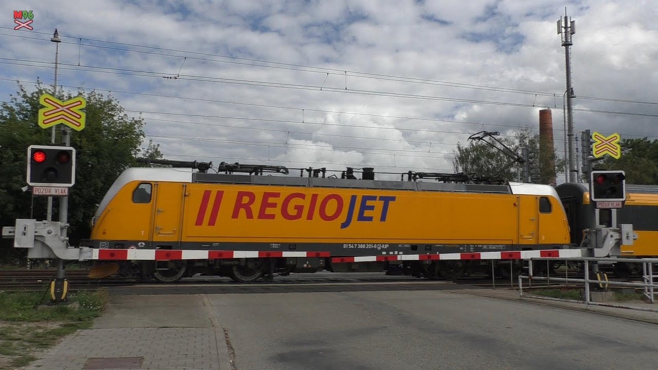 Železniční přejezd Rájec-Jestřebí [P6806] - 2.9.2023 / Czech railroad crossing
