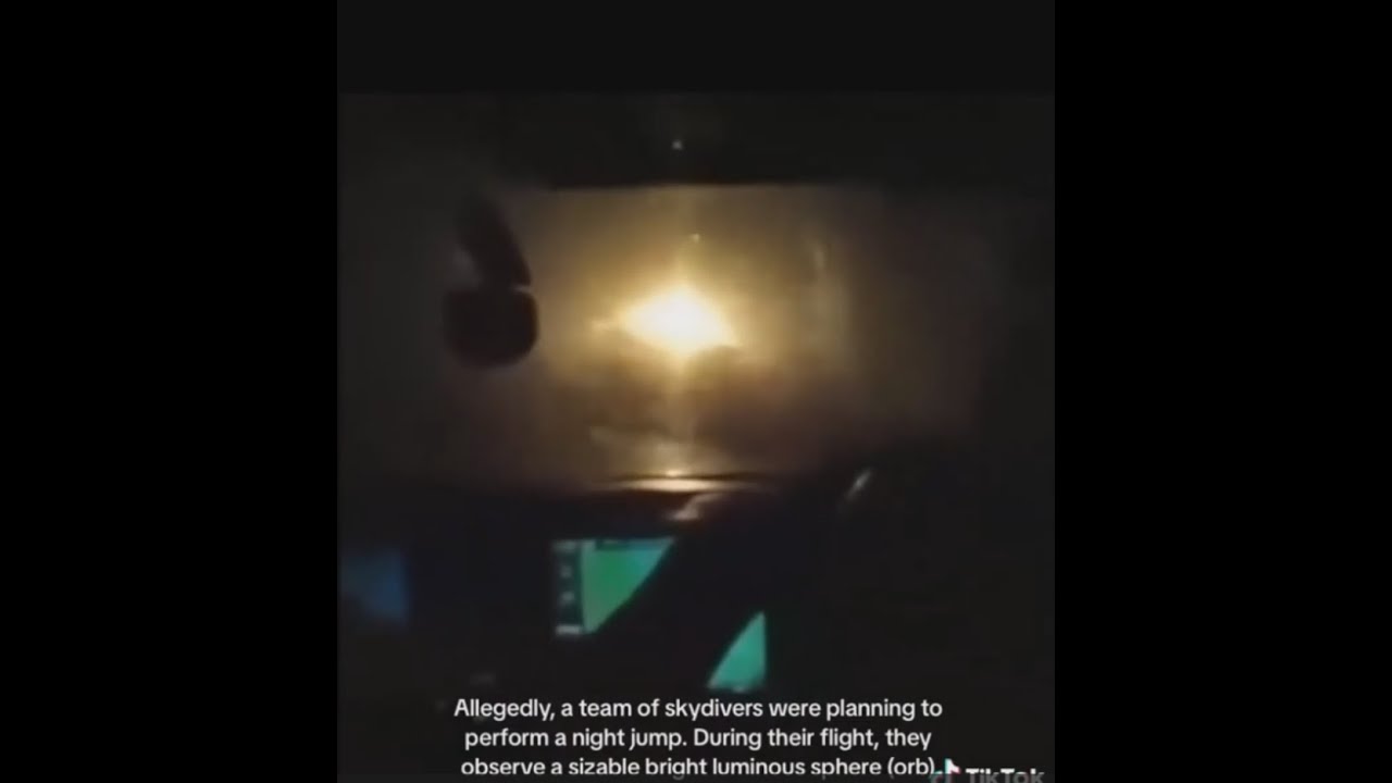Skydivers Catch UAP on Camera - YouTube