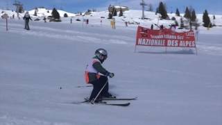 Заезд на соревнованиях в Scuola Des Alpes, 2017